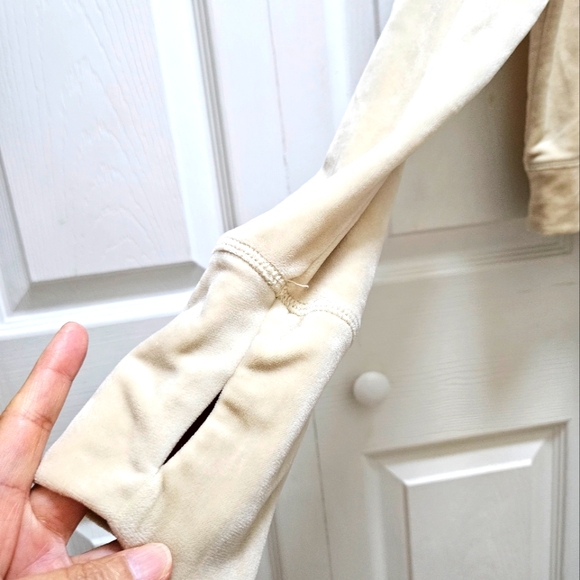 Offline by Aerie Tan Super Soft Velour Velvet Cropped Hoodie Sweater Size XS. - Picture 3 of 9